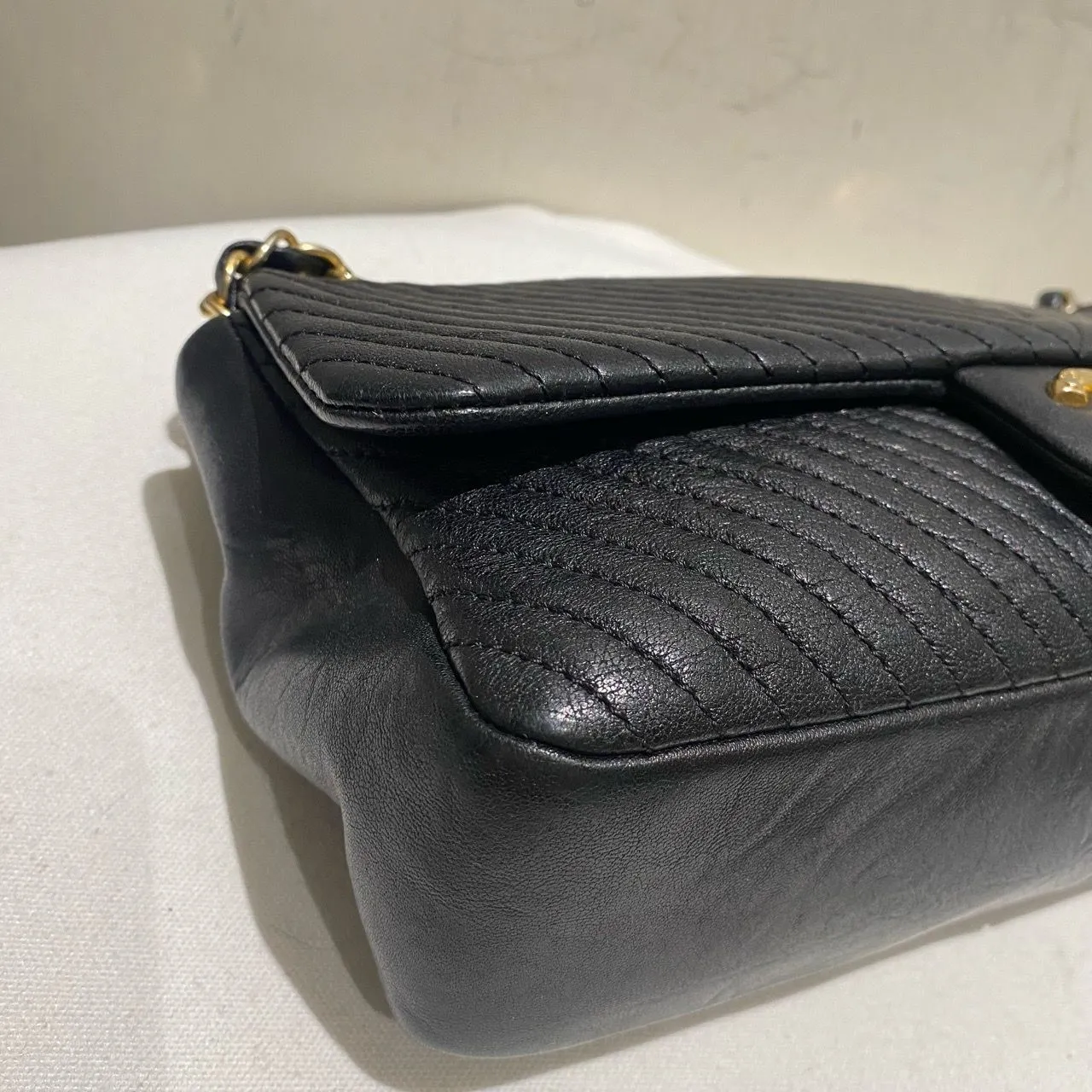 Chanel Black Classic Flap  crossbody bagin Leather IMG_6298