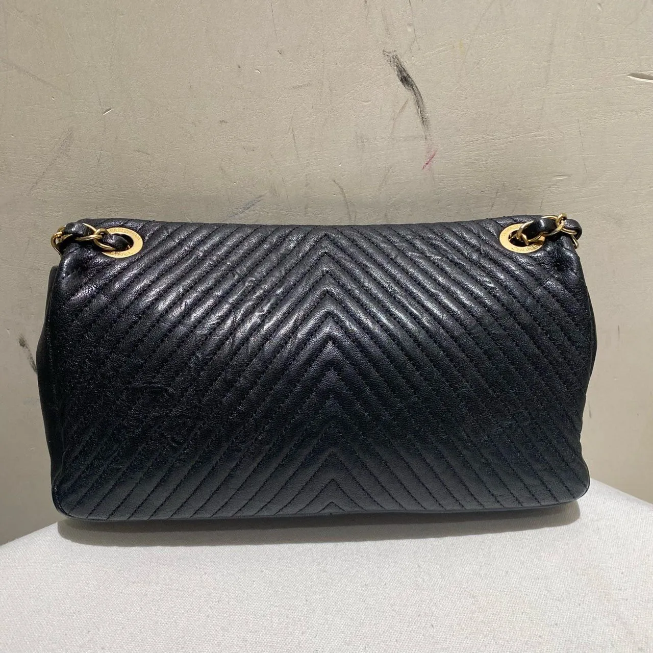 Chanel Black Classic Flap  crossbody bagin Leather IMG_6298