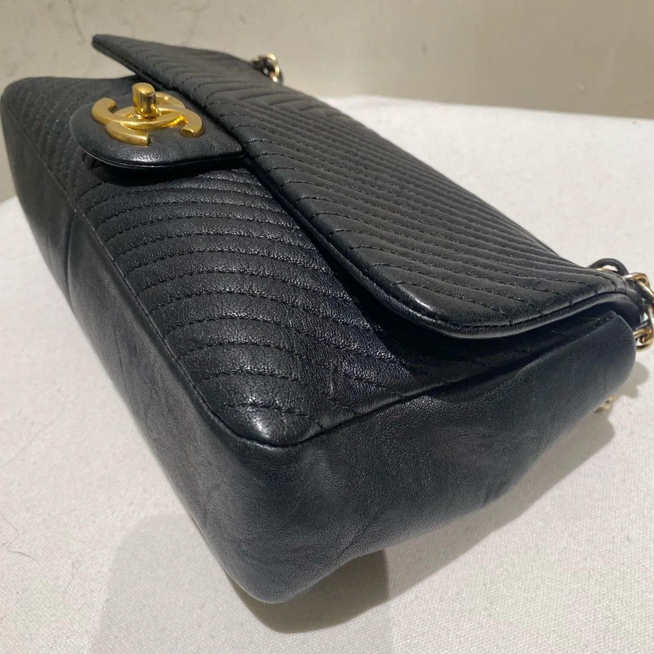 Chanel Black Classic Flap  crossbody bagin Leather IMG_6298
