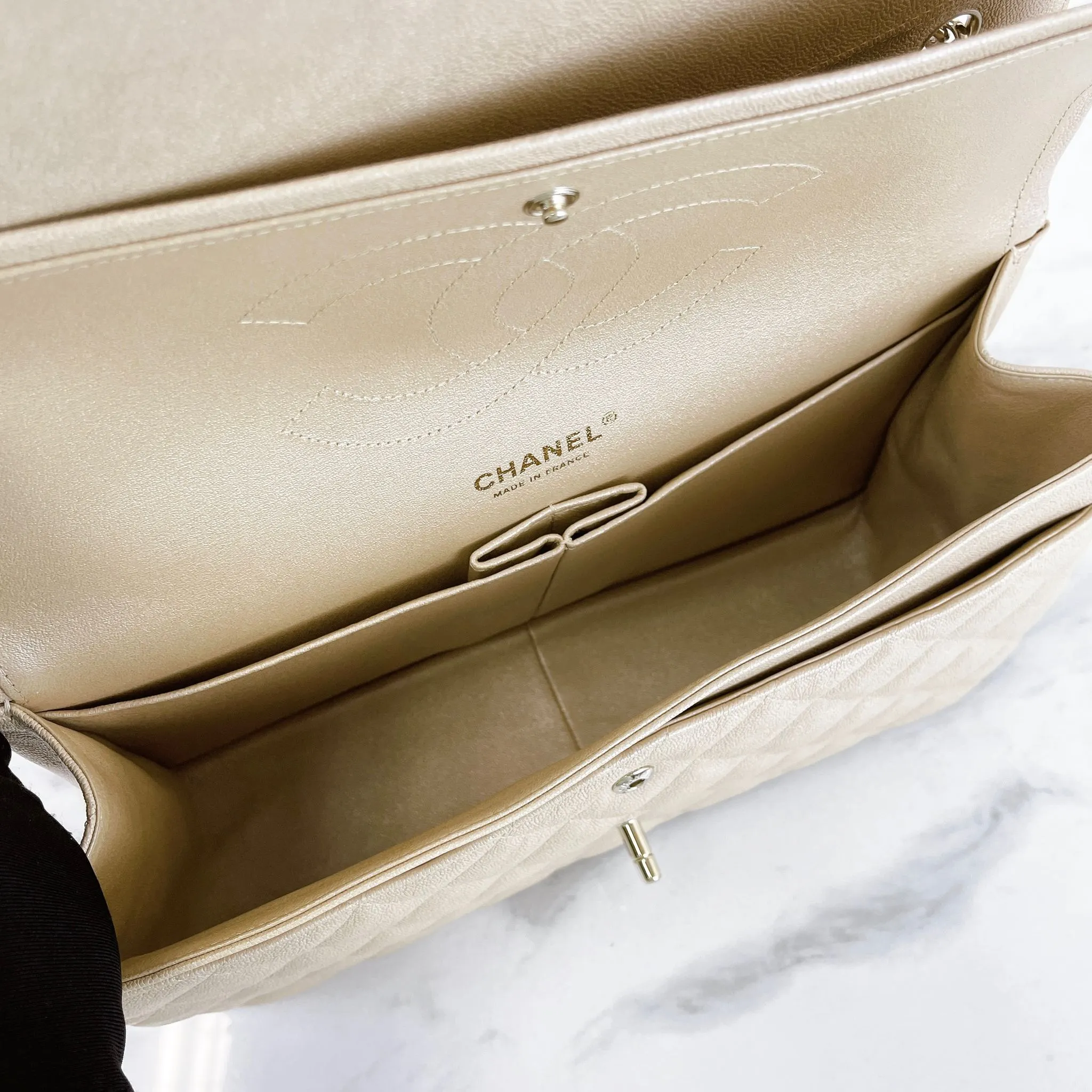 Chanel Timeless Classic Jumbo Double Flap