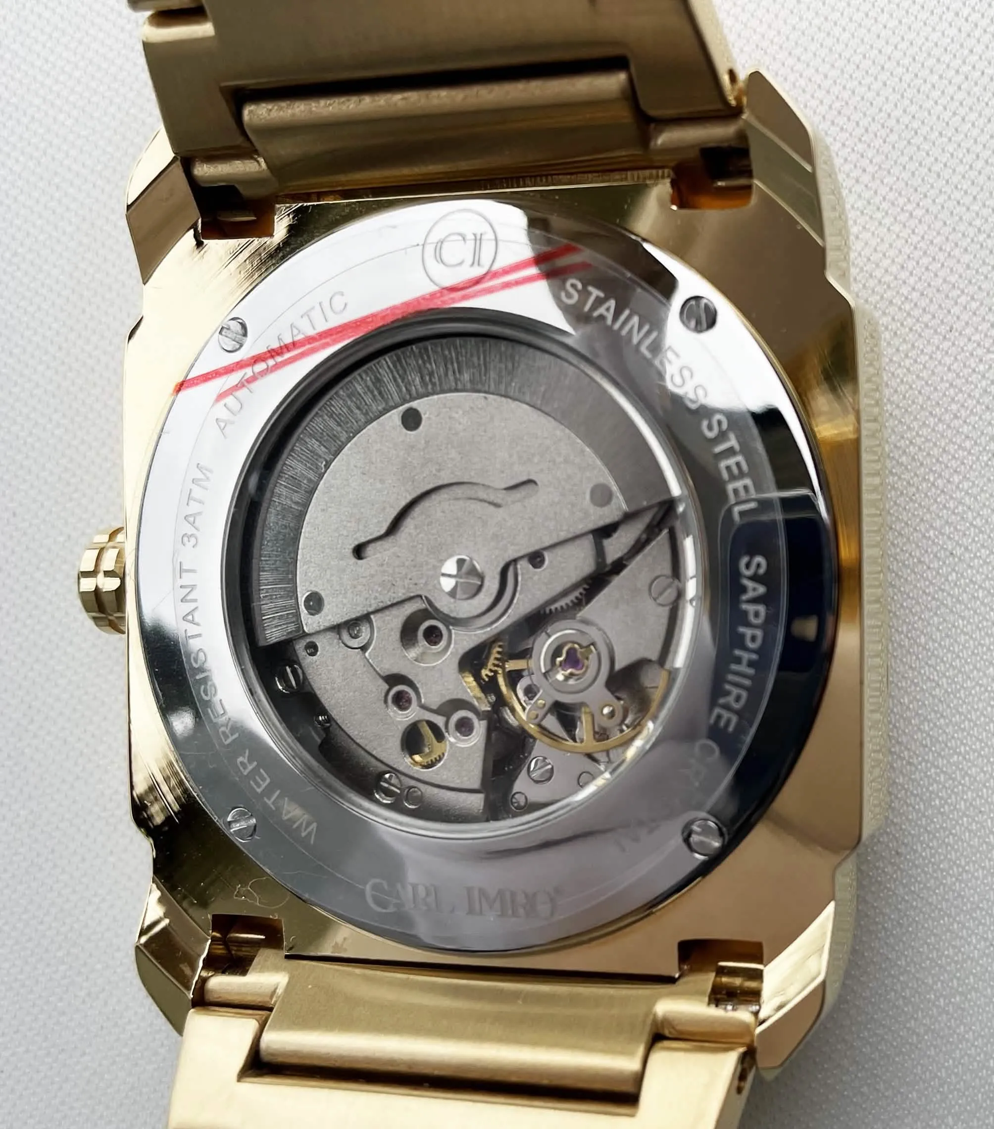 Sophisticated Timekeeper: The CRLi Liso OR Men's Luxury Watch