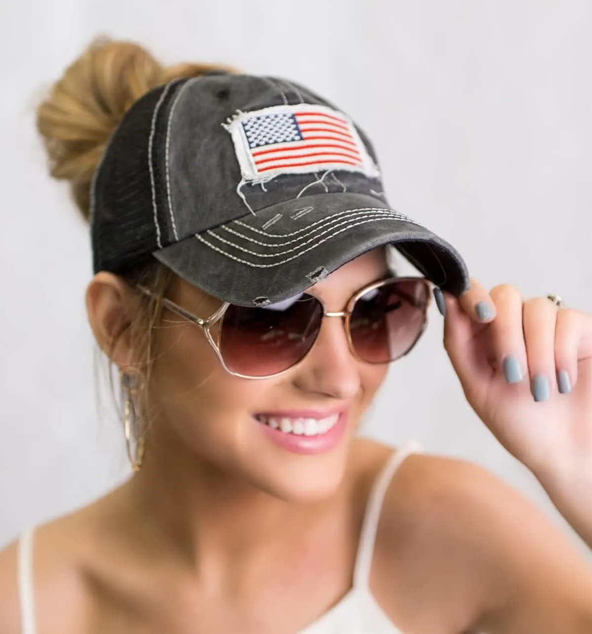 UTOWO Women Baseball-Caps Distressed-American-Flag Ponytail-High-Bun Trucker Dad-Hats