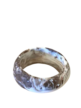 White and brown resin bangle bracelet | GAYE